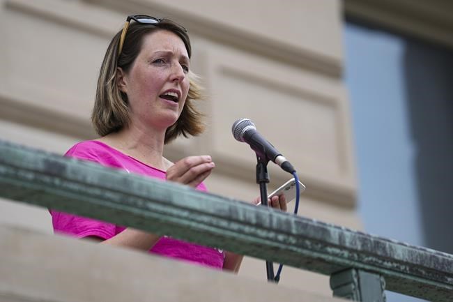 Abortion doctor signals she'll sue Indiana AG over comments | iNFOnews.ca