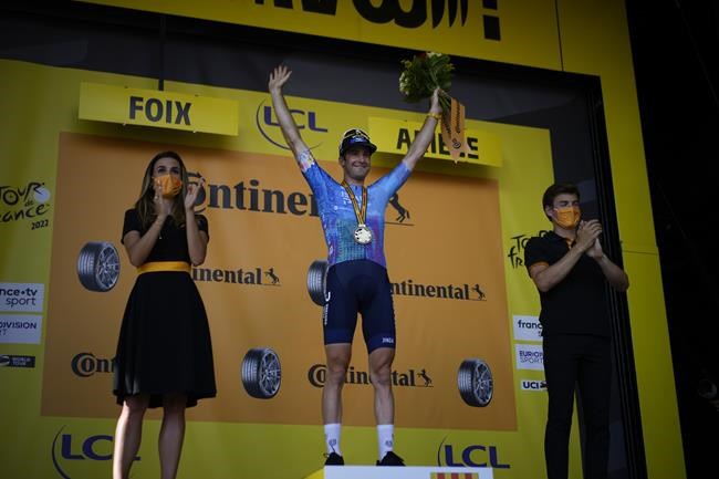 Hugo Houle's Quebec hometown celebrates his Tour de France stage win | iNFOnews.ca