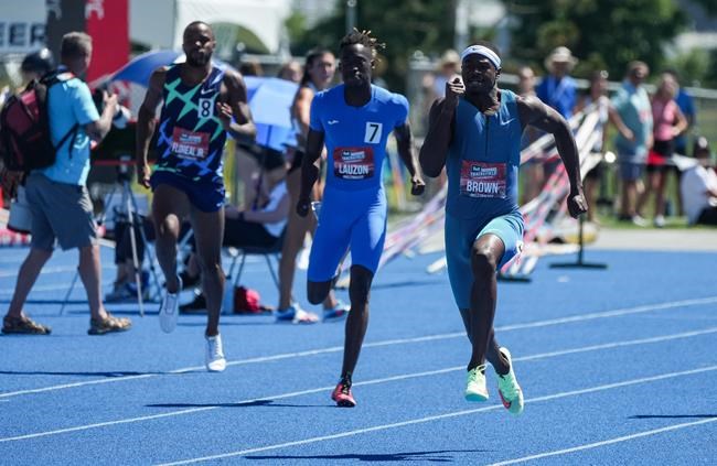 Brown qualifies for 200-metre final at worlds, Blake just misses | iNFOnews.ca