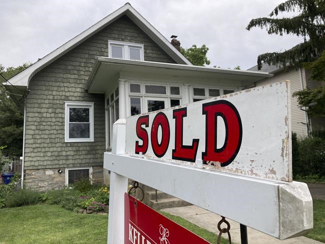 US home sales fell in July; some buyers see silver lining | iNFOnews.ca US home sales fell in July; some buyers see silver lining | iNFOnews.ca