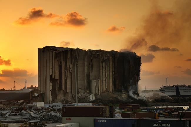Smoldering Beirut port silo risks total collapse amid fire | iNFOnews.ca