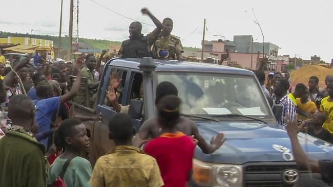 Jihadi rebels attack key military base near Mali's capital | iNFOnews.ca