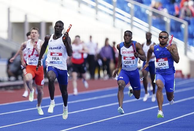 De Grasse will run relay at world championships, days after withdrawing from 200 | iNFOnews.ca