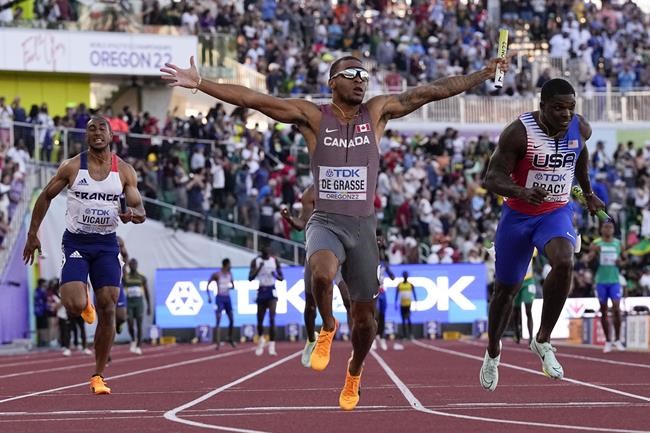 De Grasse leads Canada to men's 4x100m relay gold at world championships | iNFOnews.ca