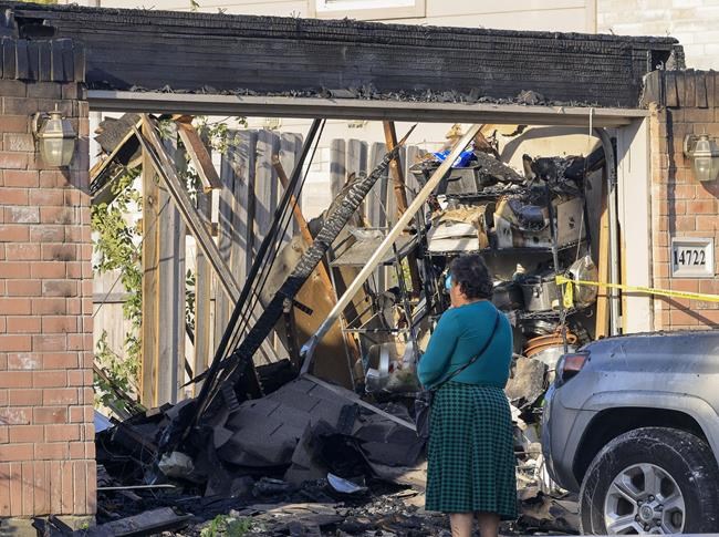 Grass fires burn more homes in drought-ravaged North Texas | iNFOnews.ca