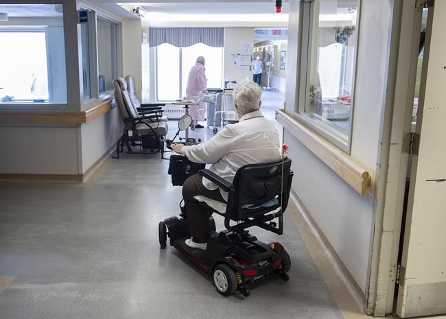 Project tracking COVID-19 in Canadian long-term care paused due to lack of data | iNFOnews.ca