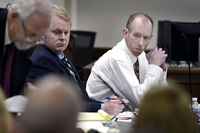 Report faults prison guard's checks in ND murderer's suicide | iNFOnews.ca