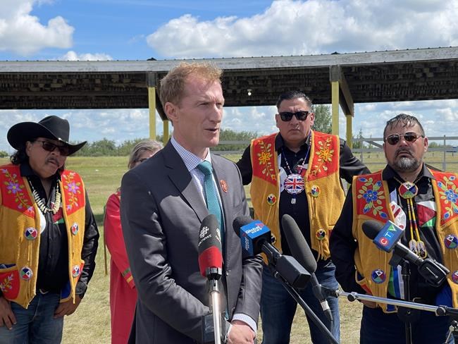 Ottawa apologizes for 'radical social engineering' experiment on First Nation | iNFOnews.ca