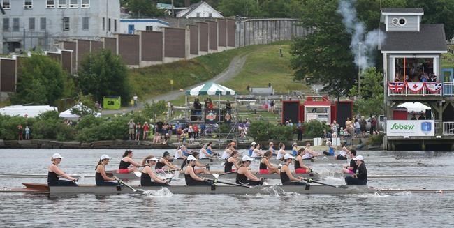 Women row same distance as men for first time in 204-year-old St. John's regatta | iNFOnews.ca Women row same distance as men for first time in 204-year-old St. John's regatta | iNFOnews.ca