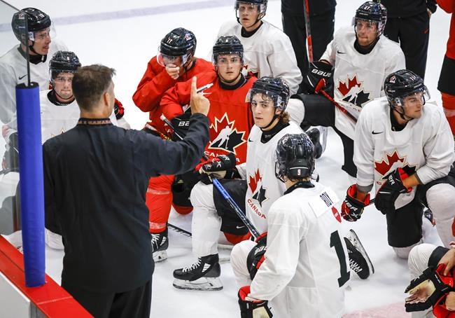 Team Canada prepares for unusual world junior hockey championship | iNFOnews.ca