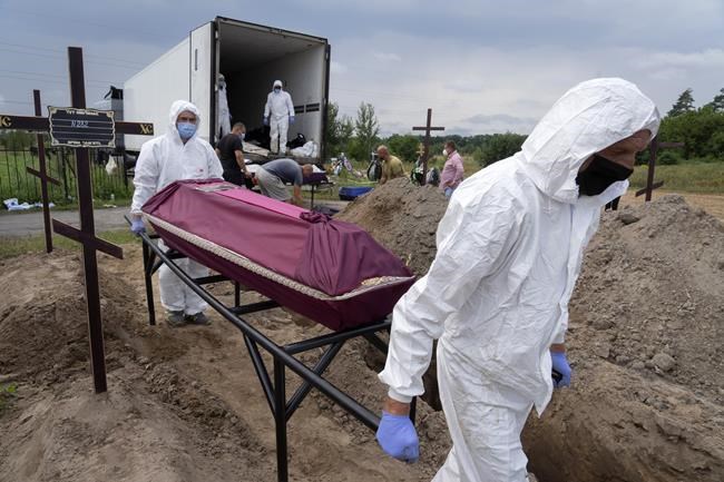 Buried as numbers, more of Bucha’s victims are laid to rest | iNFOnews.ca