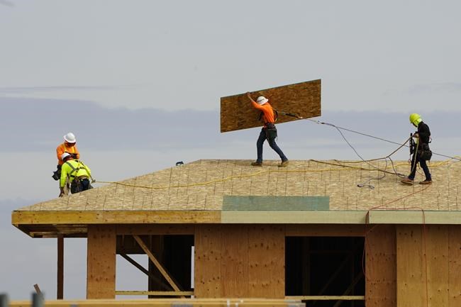 Fewer Americans claim jobless benefits last week | iNFOnews.ca