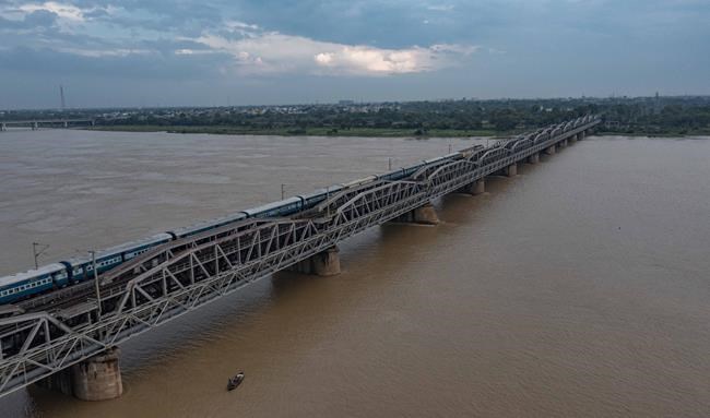 Floods, landslides leave 40 dead in northern India | iNFOnews.ca