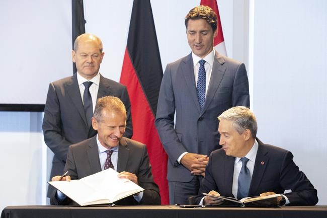 Ottawa signs EV deal with Mercedes-Benz and Volkswagen | iNFOnews.ca