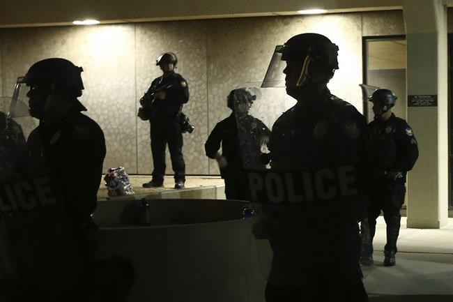 ACLU sues over Arizona law limiting filming of police | iNFOnews.ca CP1793529910