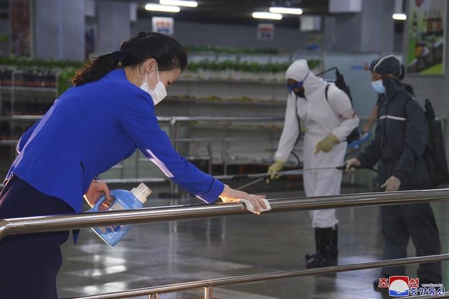 N. Korea sees suspected COVID-19 cases after victory claim | iNFOnews.ca N. Korea sees suspected COVID-19 cases after victory claim | iNFOnews.ca