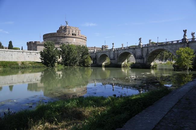 Italy's drought exposes ancient imperial bridge over Tiber | iNFOnews.ca