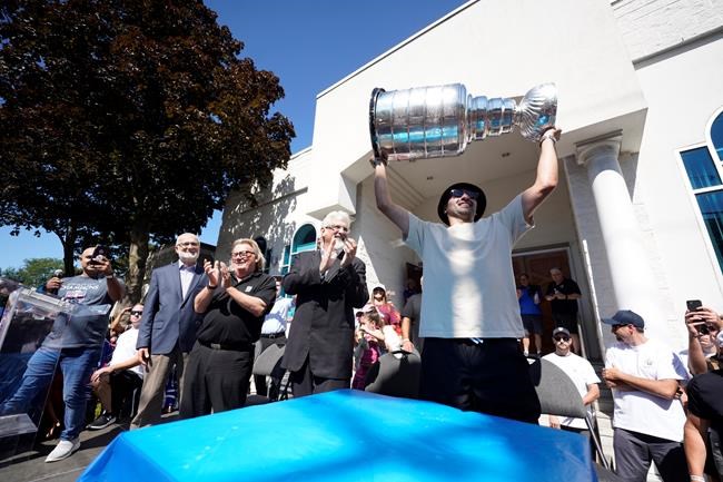 Flames' Nazem Kadri brings Stanley Cup to hometown for special celebration | iNFOnews.ca Flames' Nazem Kadri brings Stanley Cup to hometown for special celebration | iNFOnews.ca
