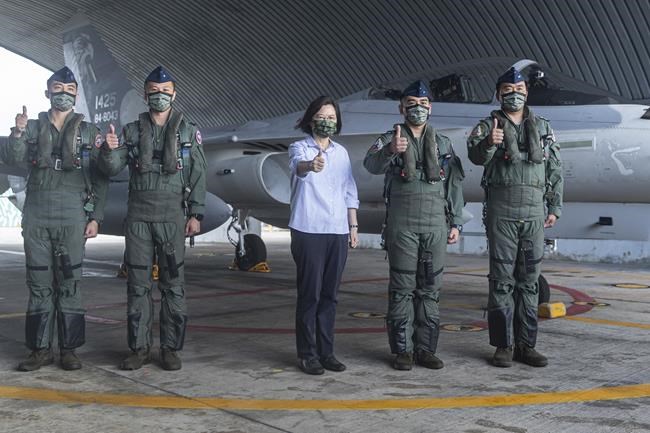 Taiwan leader tells troops to keep cool amid Chinese threats | iNFOnews.ca