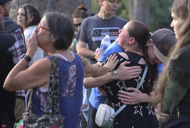 Police: Safeway worker hid, fought gunman with produce knife | iNFOnews.ca