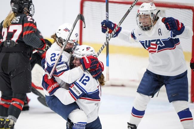 Five-goal outburst propels U.S. to 5-2 win over Canada in women's world hockey | iNFOnews.ca