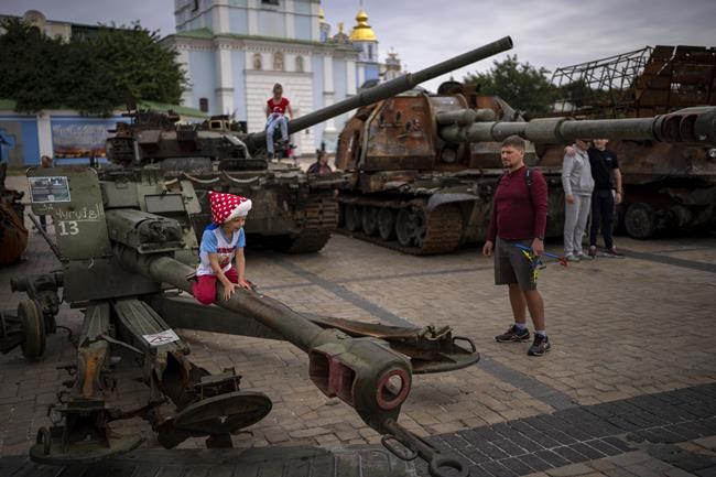 Ukrainian port city, Kharkiv come under Russian shelling | iNFOnews.ca