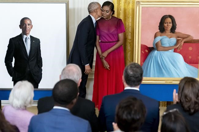 Obamas return to the White House, unveil official portraits | iNFOnews.ca Obamas return to the White House, unveil official portraits | iNFOnews.ca