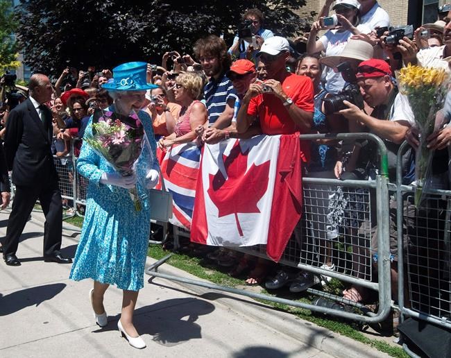 'The end of an era': Canadians react to the death of Queen Elizabeth II | iNFOnews.ca CP328206135