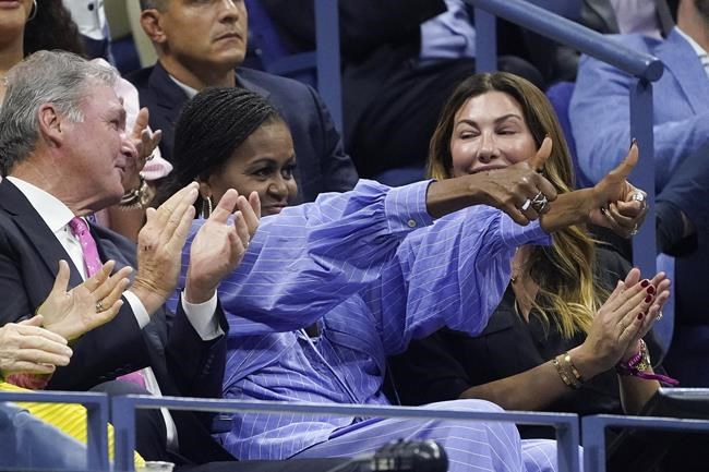 Michelle Obama supports Tiafoe in US Open semifinals | iNFOnews.ca