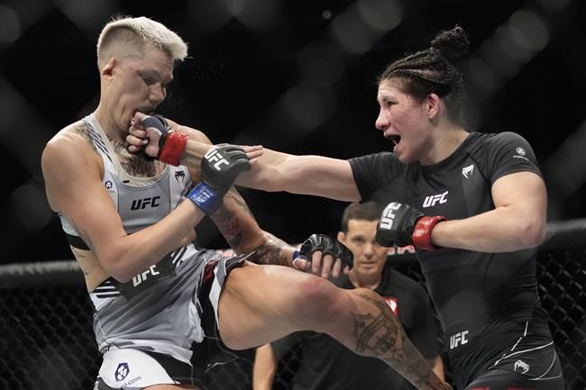 Nate Diaz chokes out Tony Ferguson to end chaotic UFC 279 | iNFOnews.ca CP31187631
