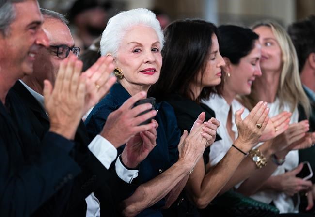 Carolina Herrera unveils secret garden at NY Fashion Week | iNFOnews.ca Carolina Herrera unveils secret garden at NY Fashion Week | iNFOnews.ca