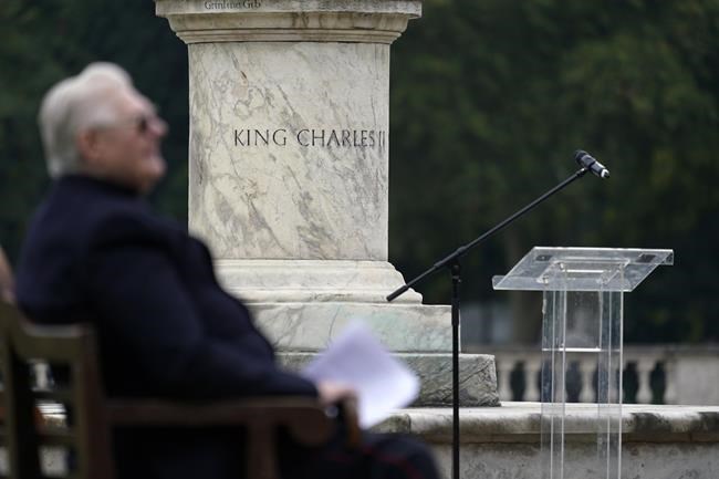 UK army pensioners remember queen who was commander in chief | iNFOnews.ca