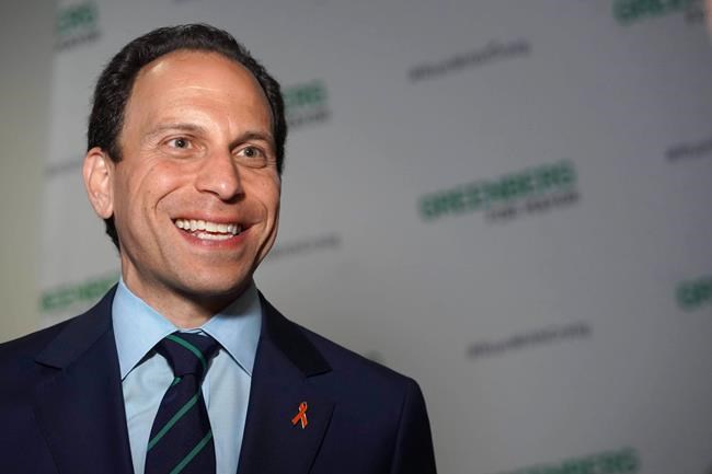 Ky. mayor candidate who was shot at takes aim at gun auction | iNFOnews.ca Ky. mayor candidate who was shot at takes aim at gun auction | iNFOnews.ca