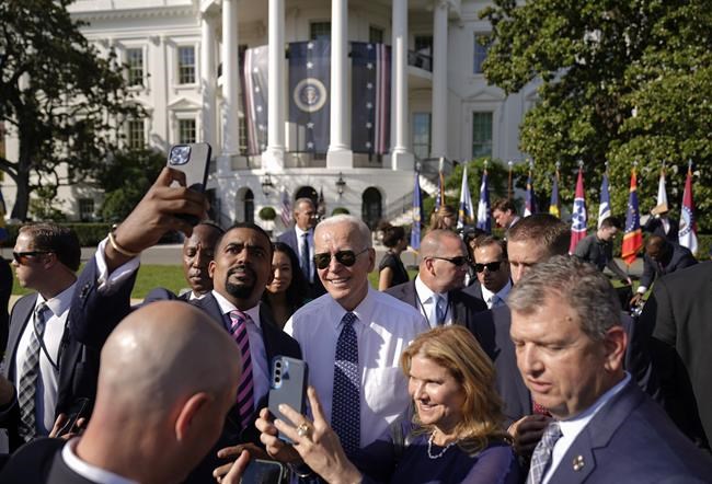 Biden approval rises sharply ahead of midterms: AP-NORC poll | iNFOnews.ca Biden approval rises sharply ahead of midterms: AP-NORC poll | iNFOnews.ca
