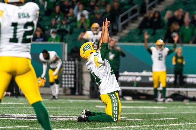 Elks pull out dramatic 26-24 win over Roughriders behind late field goal | iNFOnews.ca CP445998241