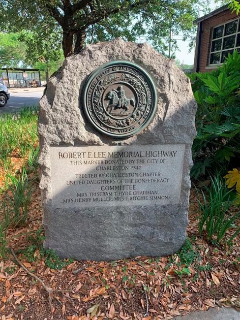Suits to save Confederate icons dropped in South Carolina | iNFOnews.ca