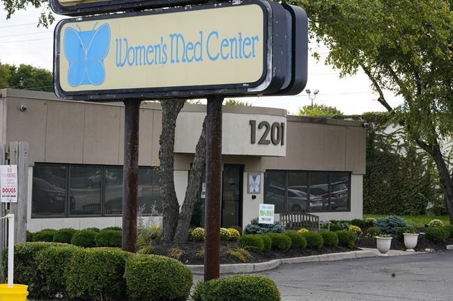Indiana abortion clinics see patients amid legal changes | iNFOnews.ca Indiana abortion clinics see patients amid legal changes | iNFOnews.ca
