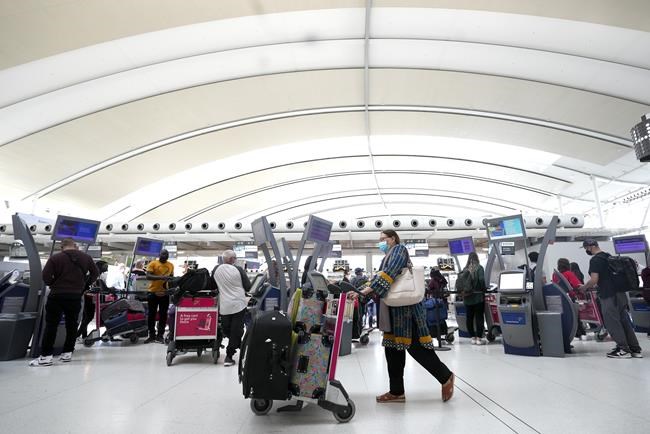 Feds lift border vaccine requirements, mandatory masks on planes and trains | iNFOnews.ca