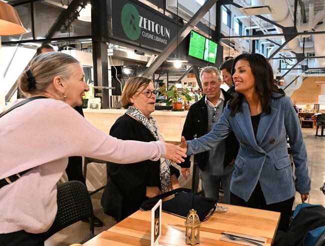 Quebec's 'post-COVID' election campaign has few mentions of deaths, emergency powers | iNFOnews.ca