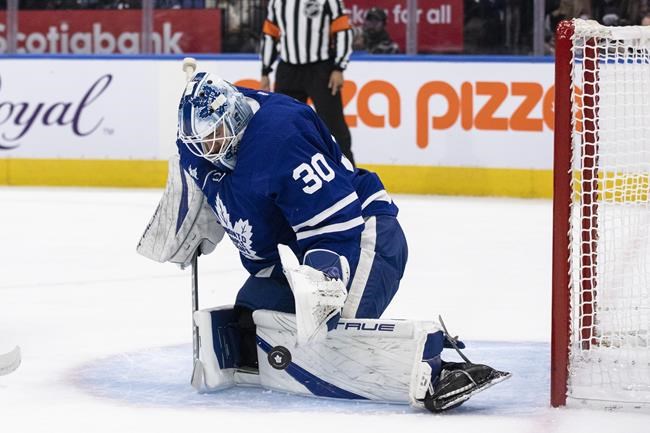 Murray solid in Leafs' pre-season debut; Toronto loses two more players to injury | iNFOnews.ca