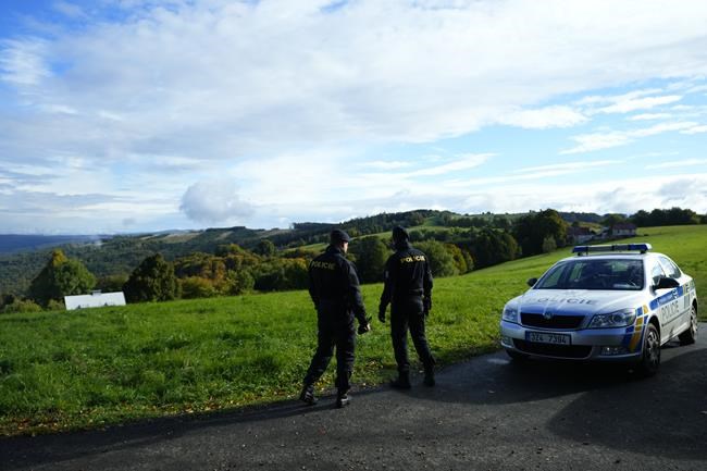 Czechs launch checks at Slovak border amid migration uptick | iNFOnews.ca Czechs launch checks at Slovak border amid migration uptick | iNFOnews.ca