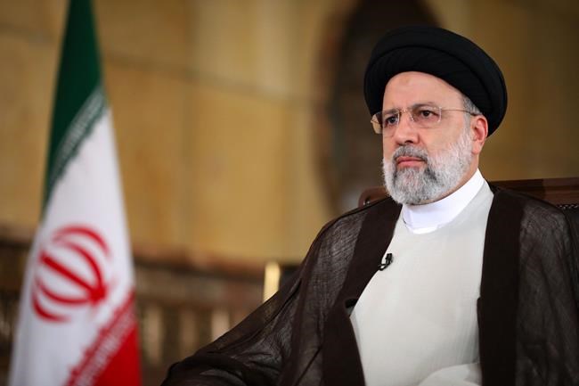 Iran's protesters chant from buildings amid crackdown | iNFOnews.ca