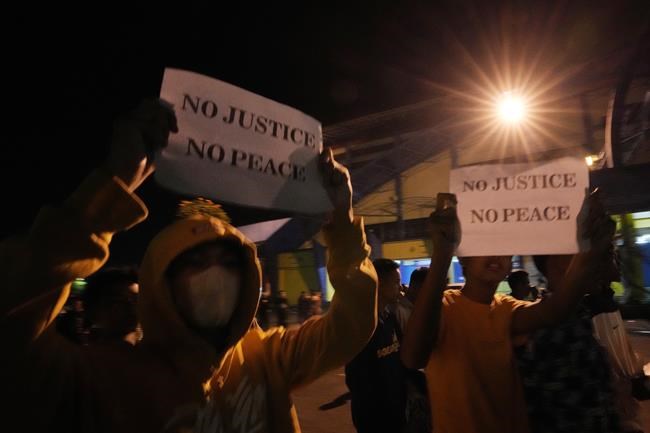 Indonesia police chief, others removed over soccer disaster | iNFOnews.ca