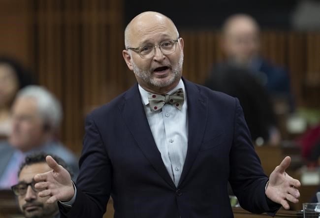 Feds still unsure how to solve Afghan aid issue, as Trudeau defends Taliban talks | iNFOnews.ca CP719846406