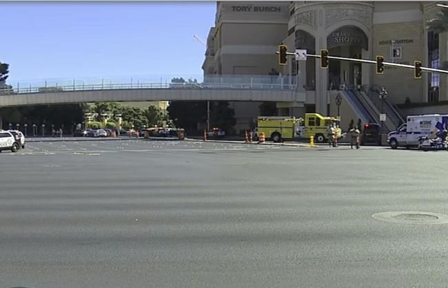 Police: 2 dead, 6 injured in stabbings along Las Vegas Strip | iNFOnews.ca