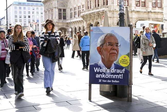 Austria's president likely to be re-elected as 'safe' choice | iNFOnews.ca CP446154928