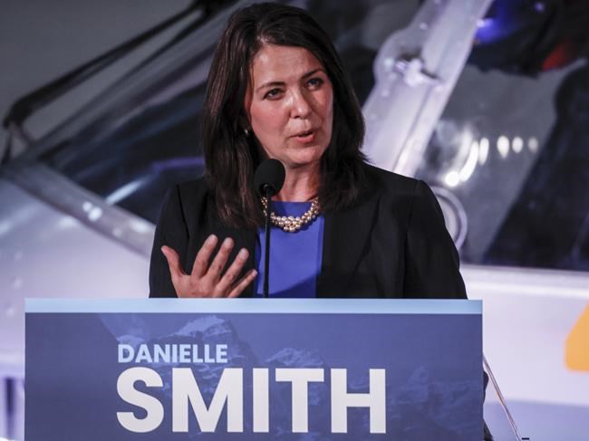 Incoming premier Smith says Alberta, Ottawa will get along if feds stay in their lane | iNFOnews.ca Incoming premier Smith says Alberta, Ottawa will get along if feds stay in their lane | iNFOnews.ca