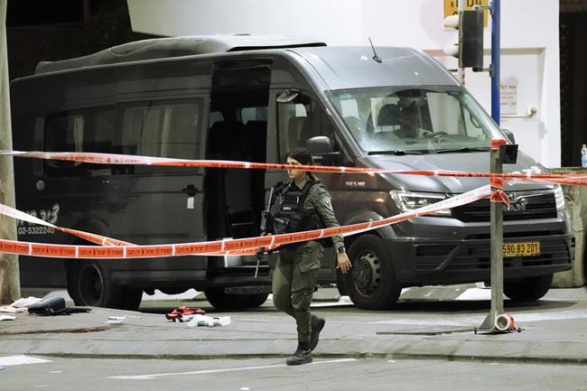 Israeli troops hunt for shooter in deadly Jerusalem attack | iNFOnews.ca