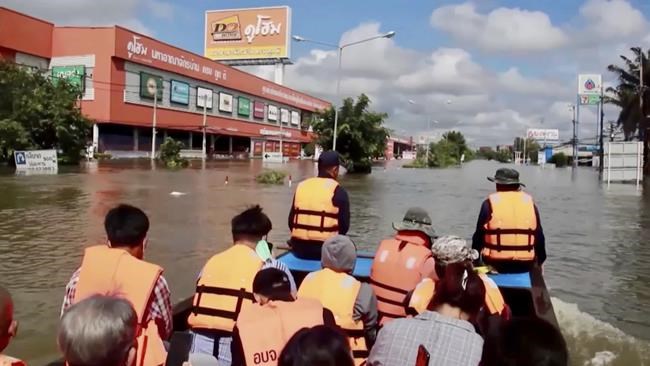 More rain feeds floods in northeastern and central Thailand | iNFOnews.ca