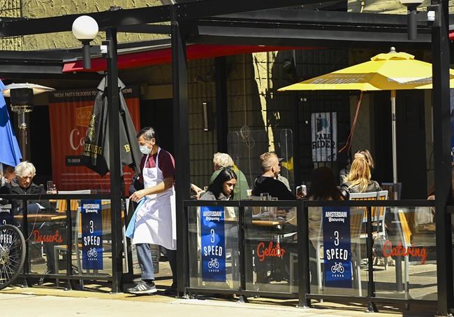 Here's how a recession could affect your work, housing and expenses | iNFOnews.ca